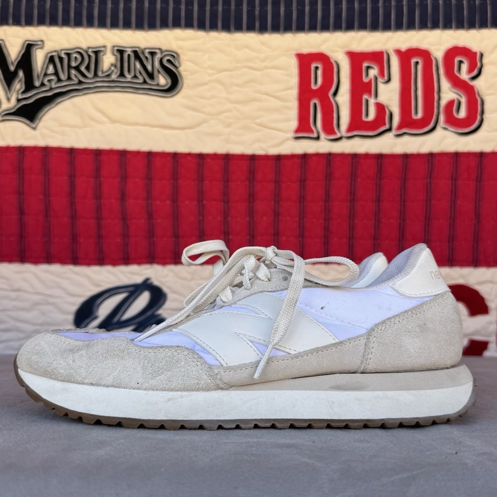 Size W10/M8.5 - New Balance 237 Sneaker White And Gray Retro Classic, GUC